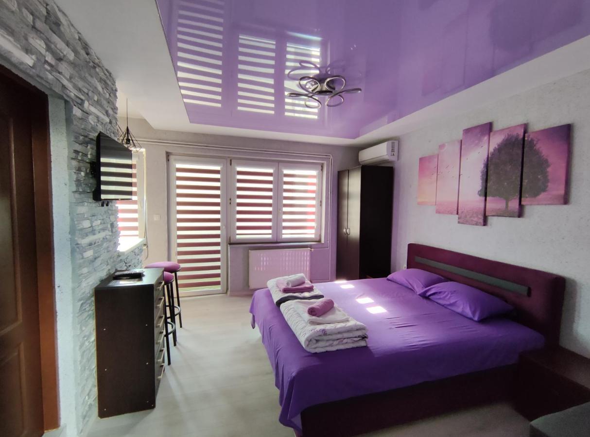 Centrum Lux Apartment Nis Exterior foto